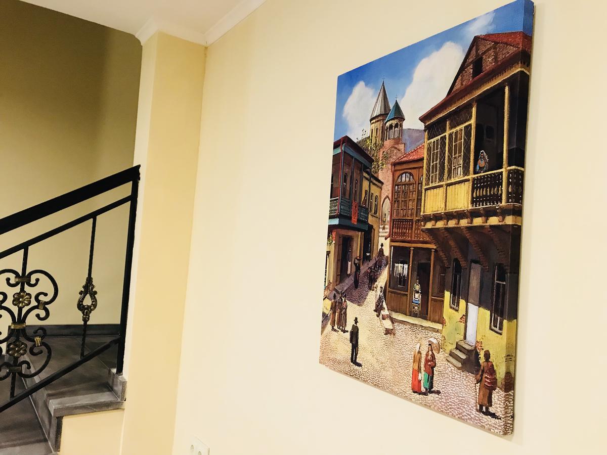 Amadeus Hotel Тбилиси Екстериор снимка